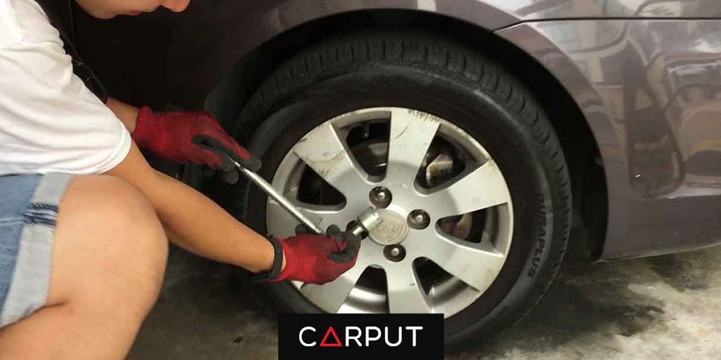 How To Change A Flat Tyre - Alamak, Tayar Pancit!